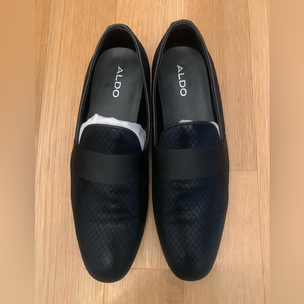 ALDO Mens Tux Slippers, worn once, size 10, black